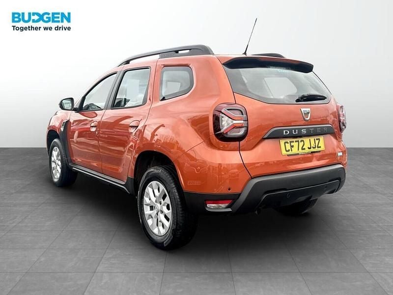 Used Dacia Duster Comfort 90 HP (66 kW) 2023 Orange SUV