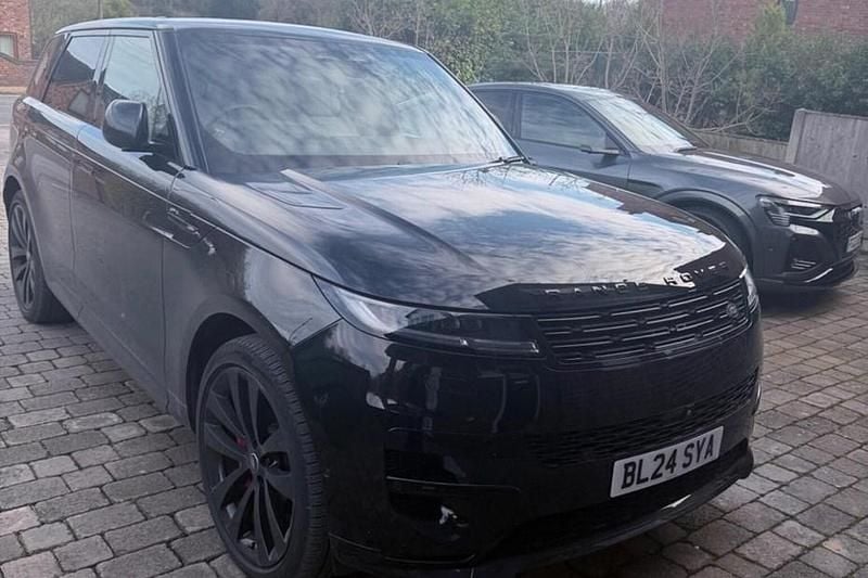 Used Land Rover Range Rover Sport SE Dynamic 300 HP (220 kW) 2024 SUV