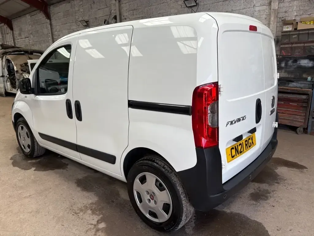 Used Fiat Fiorino 80 HP (58 kW) 2021 White MPV