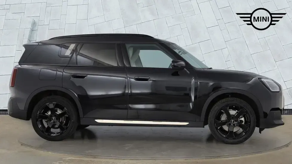 Used Mini Countryman 168 HP (123 kW) 2025 Black SUV