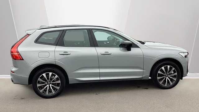 New Volvo XC60 Plus 247 HP (181 kW) 2025 Grey SUV