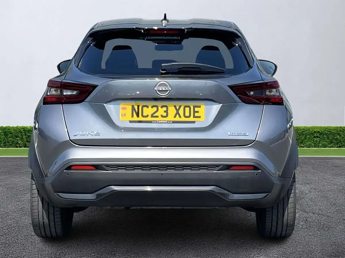 Used Nissan Juke Tekna+ 143 HP (105 kW) 2023 Grey SUV