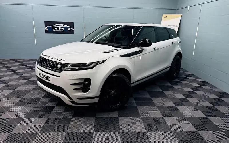 Used Land Rover Range Rover evoque HSE Dynamic 182 HP (133 kW) 2020 SUV