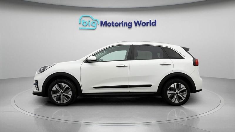 Used Kia e-Niro 147 kW (201 HP) 2021 White SUV