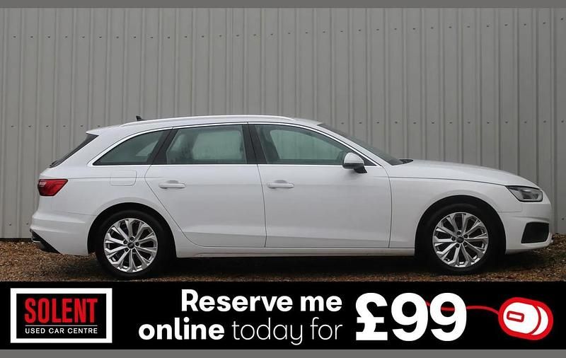 Begagnad Audi A4 Comfort 147 HK (108 kW) 2022 Vit Kombi