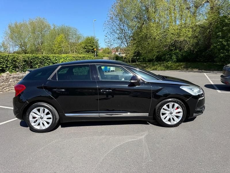 Usado Citroën DS5 2013 Negro Utilitario