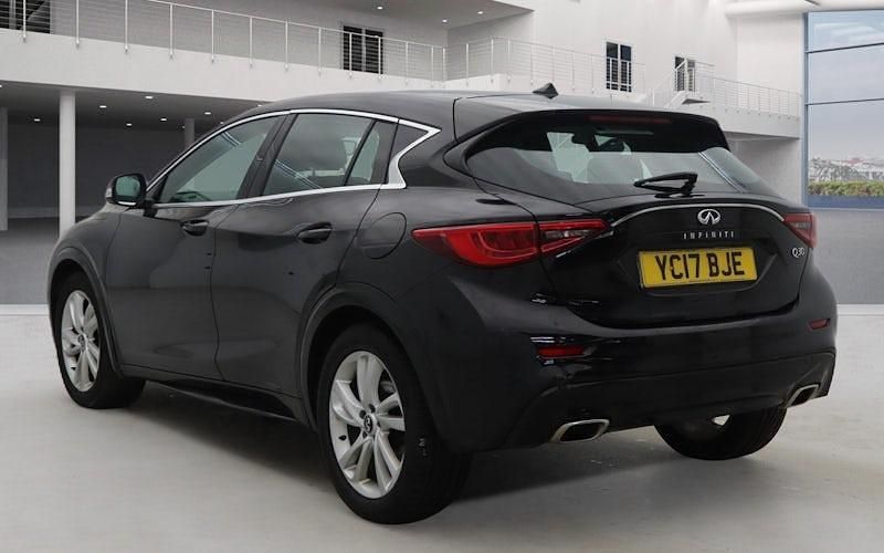 Used Infiniti Q30 Premium 109 HP (80 kW) 2017 Hatchback