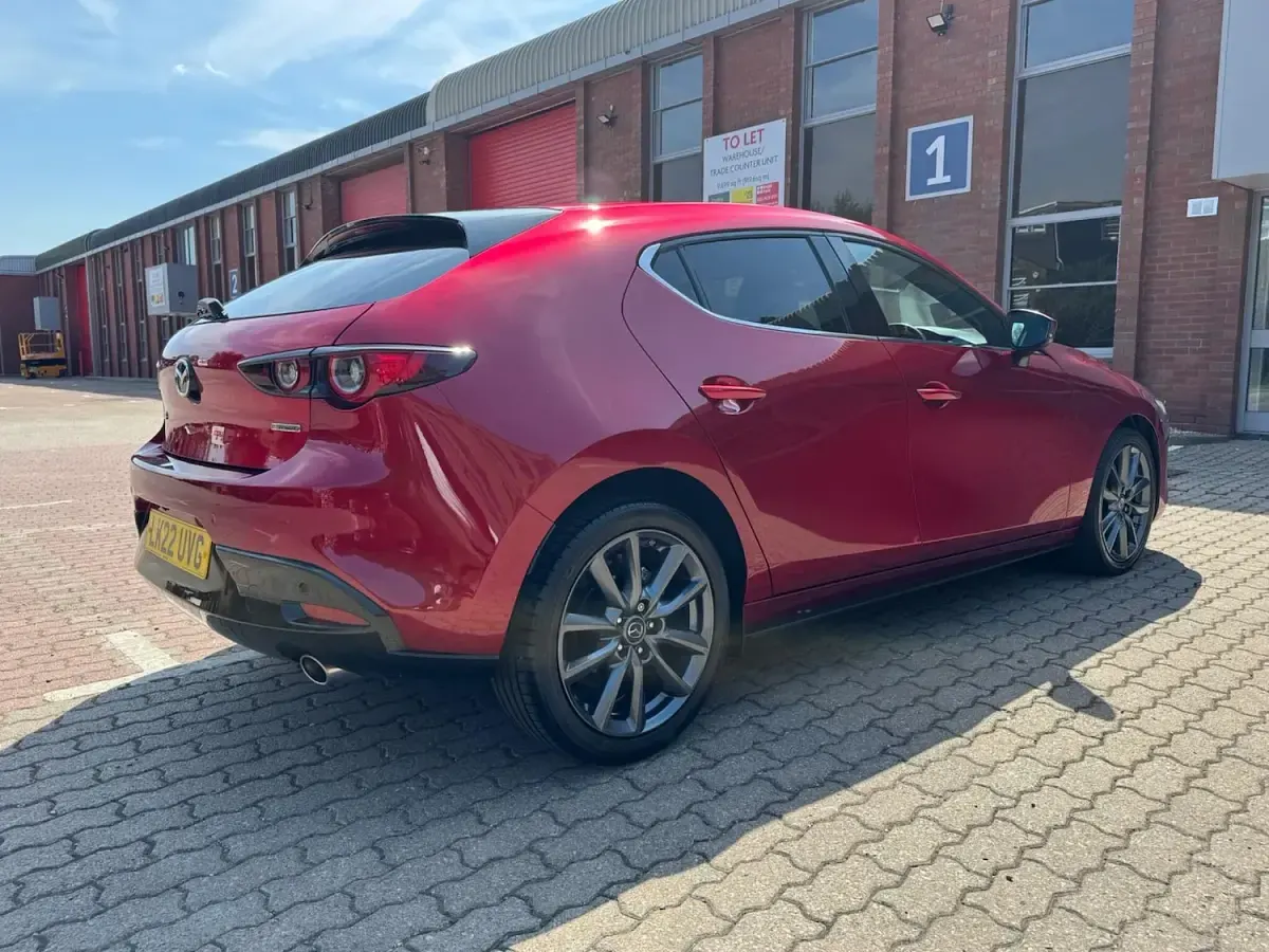 Used Mazda 3 Inclusive 122 HP (89 kW) 2022 Red Hatchback