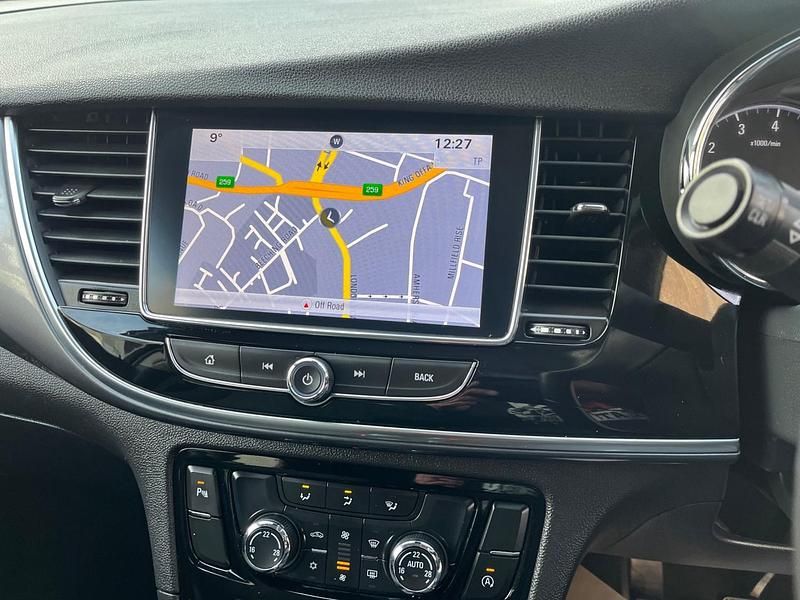 Used Vauxhall Mokka X Active 140 HP (102 kW) 2017 Silver SUV