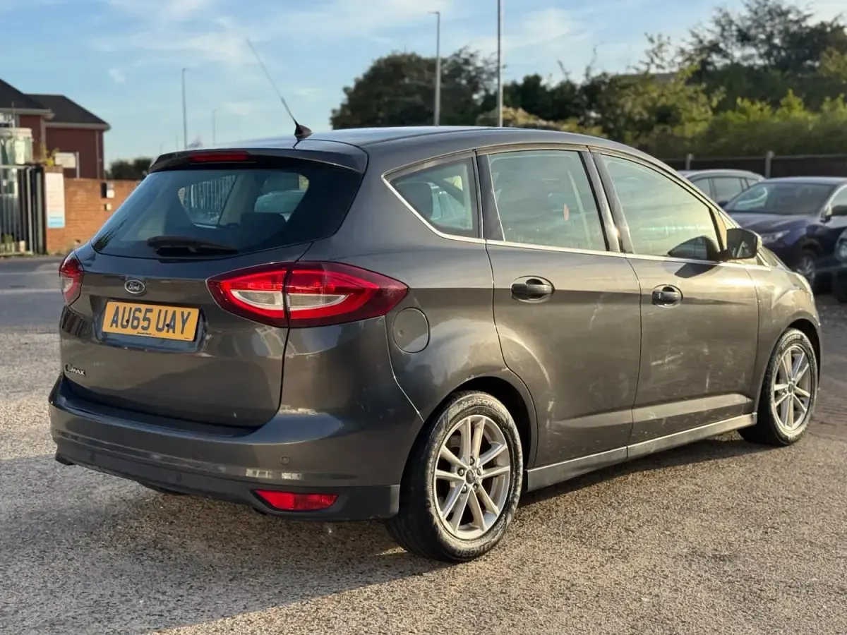 Second-hand Ford C-MAX Zetec 125 CP (91 kW) 2015 Gri Monovolum