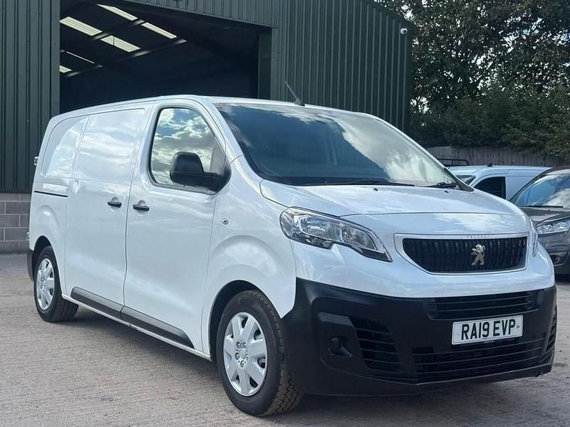 Used Peugeot Expert 115 HP (84 kW) 2019 White Van