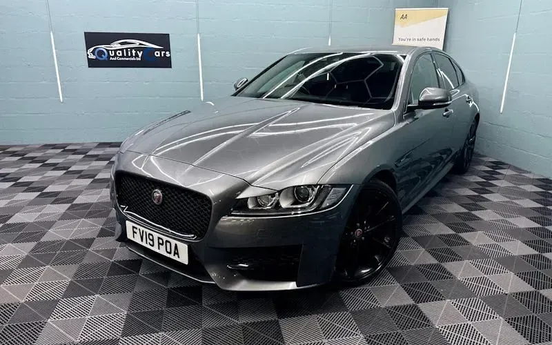 Used Jaguar XF R-Sport 180 HP (132 kW) 2019 Grey Sedan