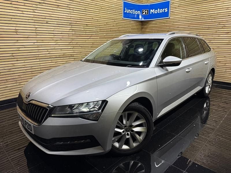 Silver Used 2020 Skoda Superb SE Technology Estate | £15,499 (Fair price) - Image 1/4