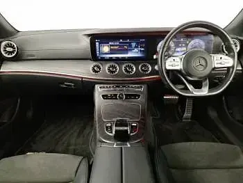 Used Mercedes E220 AMG Line Premium 194 HP (142 kW) 2020 Red Coupe
