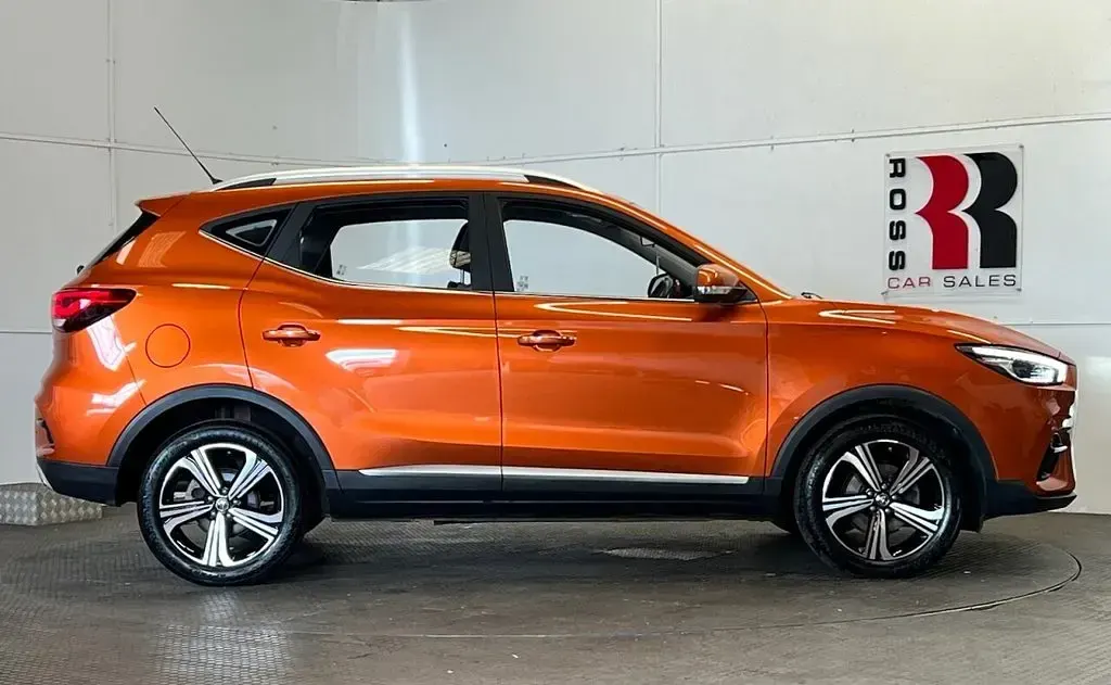 Used MG ZS Excite 106 HP (77 kW) 2022 Orange SUV