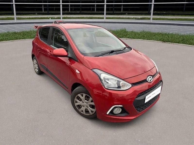 Red Used 2016 Hyundai i10 Edition Hatchback | £6,445 (Fair price) - Image 1/1