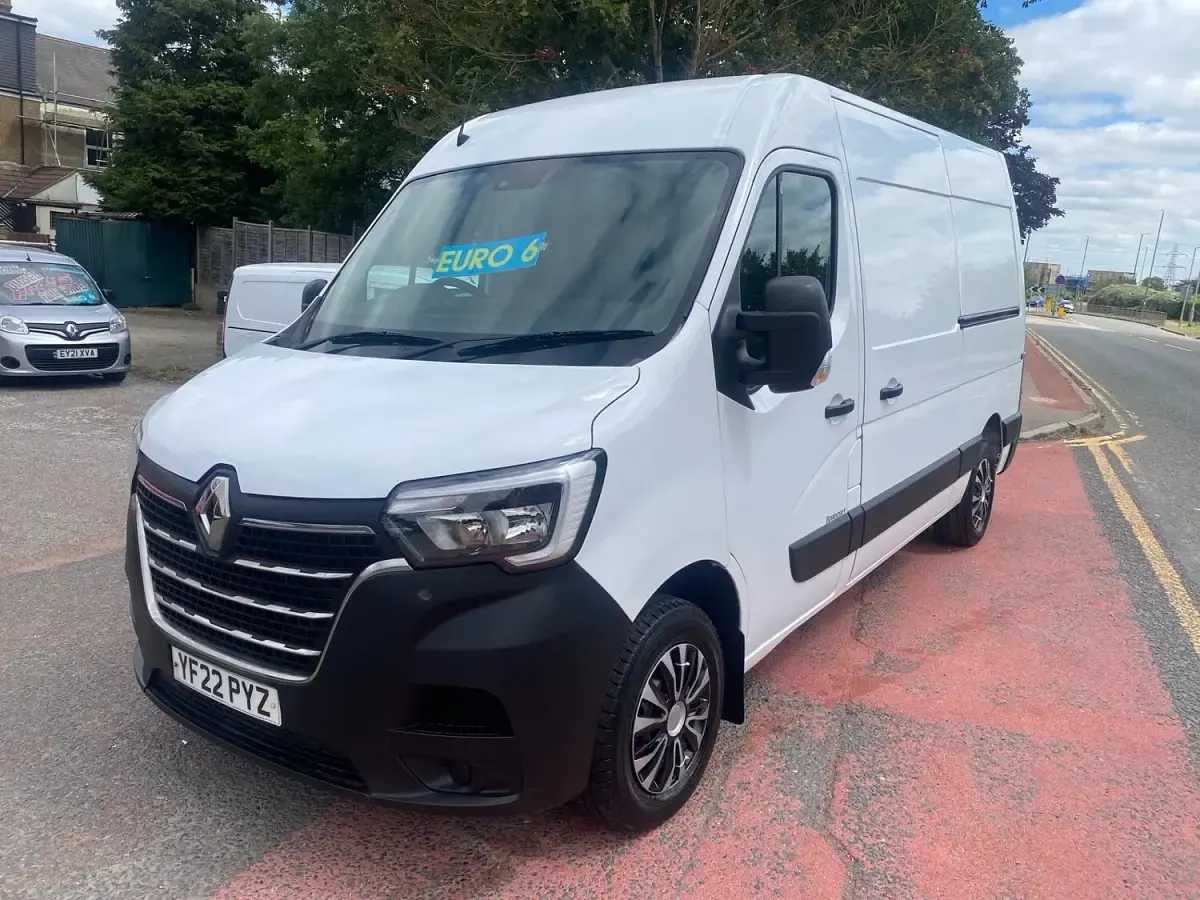 Used Renault Master Business 2022 White MPV