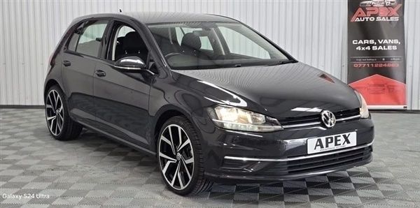 Grey Used 2018 VW Golf VII SE Hatchback | £9,495 (Fair price) - Image 1/1