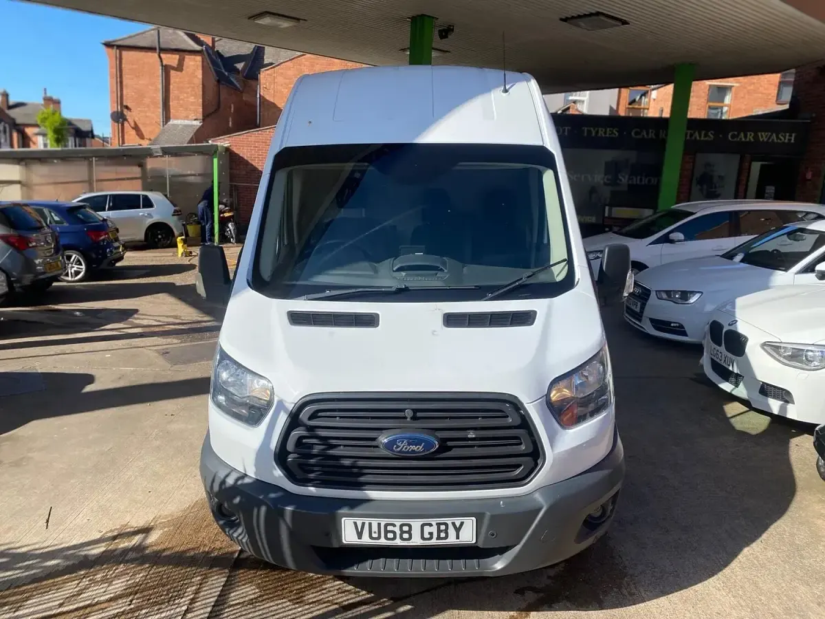 Used Ford Transit 130 HP (95 kW) 2018 White Van