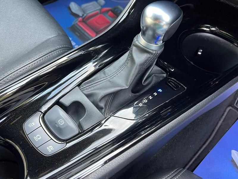 Used Toyota C-HR 122 HP (89 kW) 2019 Grey SUV