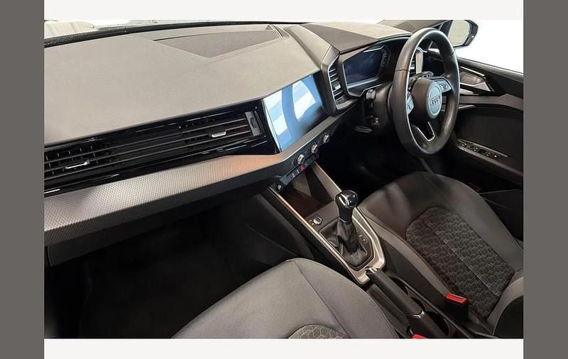 Used Audi A1 Sport 95 HP (69 kW) 2023 Navarra blue SUV