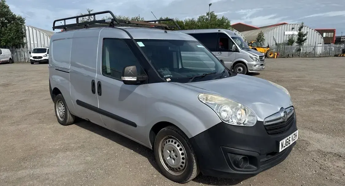 Used Vauxhall Combo 2016 Silver MPV