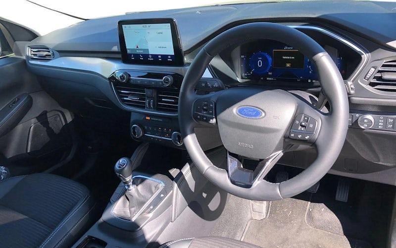 Używany Ford Kuga Titanium 150 KM (110 kW) 2023 Niebieski SUV
