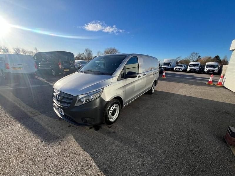 Used Mercedes Vito 102 HP (75 kW) 2019 Silver Van