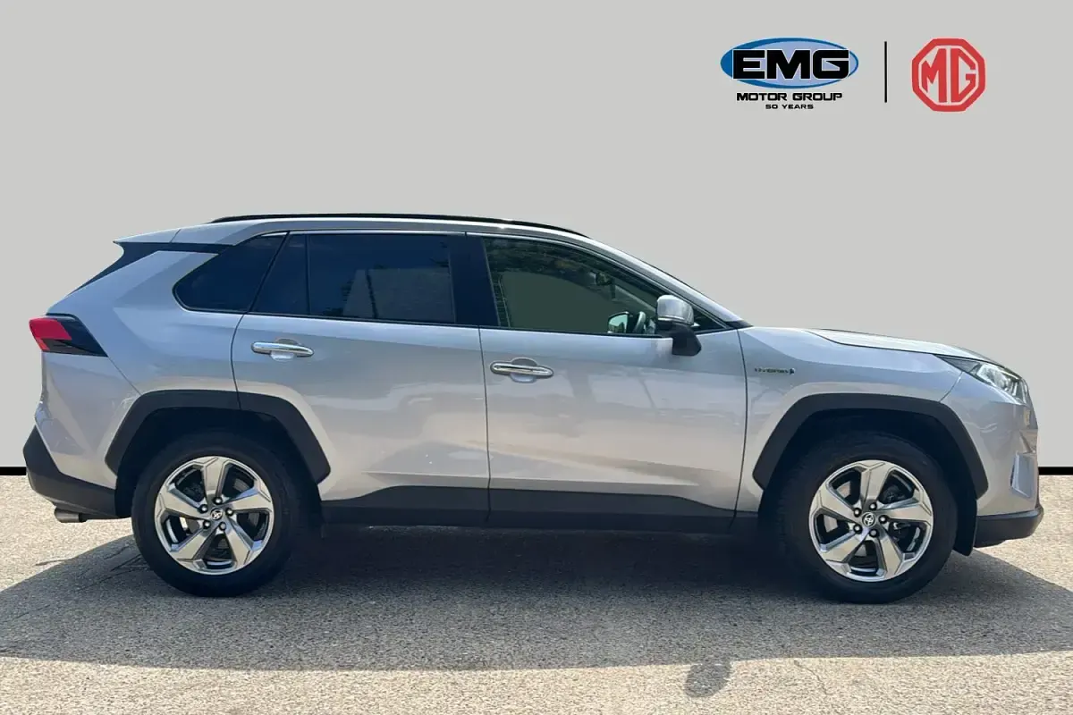 Used Toyota RAV4 Hybrid 222 HP (163 kW) 2020 Silver SUV