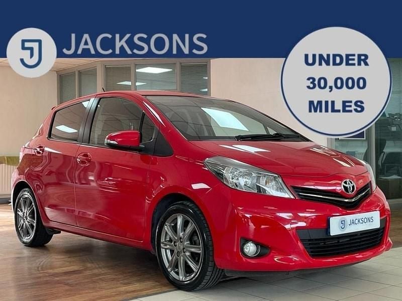 Red Used 2012 Toyota Yaris SR Hatchback | £5,995 (Fair price) - Image 1/3
