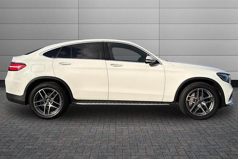 Used Mercedes GLC250 AMG line 204 HP (150 kW) 2018 Polar white Coupe