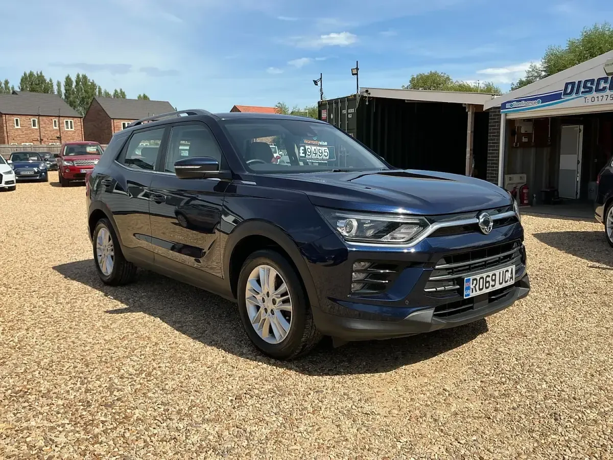 Used SsangYong Korando 136 HP (100 kW) 2019 Blue Estate
