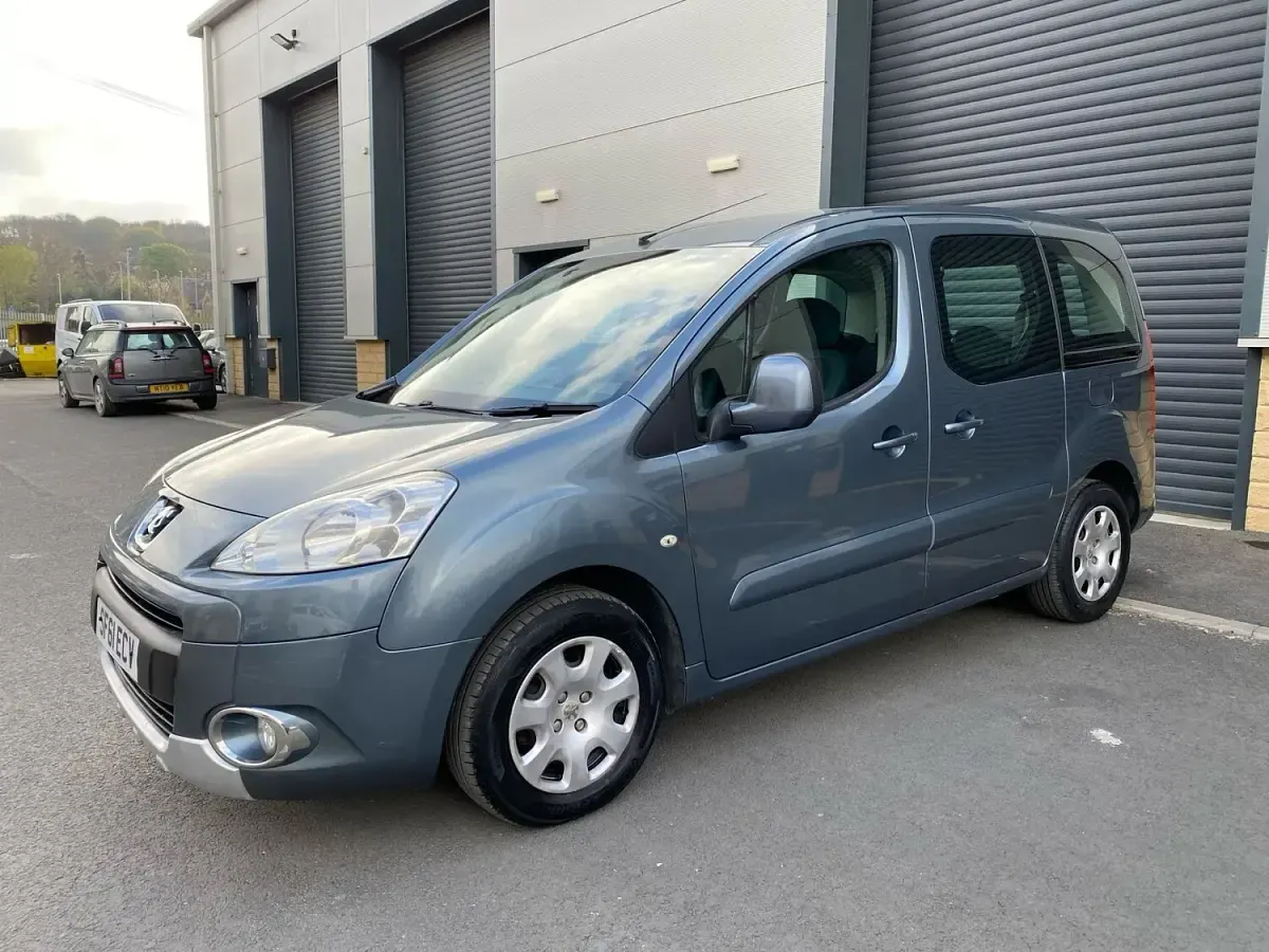 Used Peugeot Partner Tepee S 2011 Grey MPV