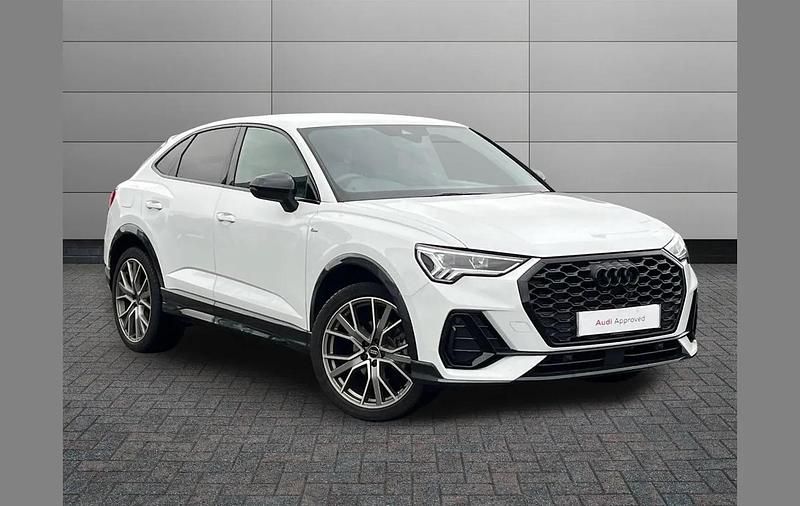 Used Audi Q3 Black Edition 150 HP (110 kW) 2025 White SUV