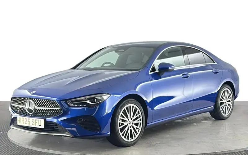 Usado Mercedes CLA180 Executive 136 CV (100 kW) 2025 Berlina