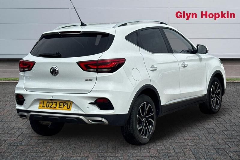Usado MG ZS Exclusive 111 HP (81 kW) 2023 Branco SUV