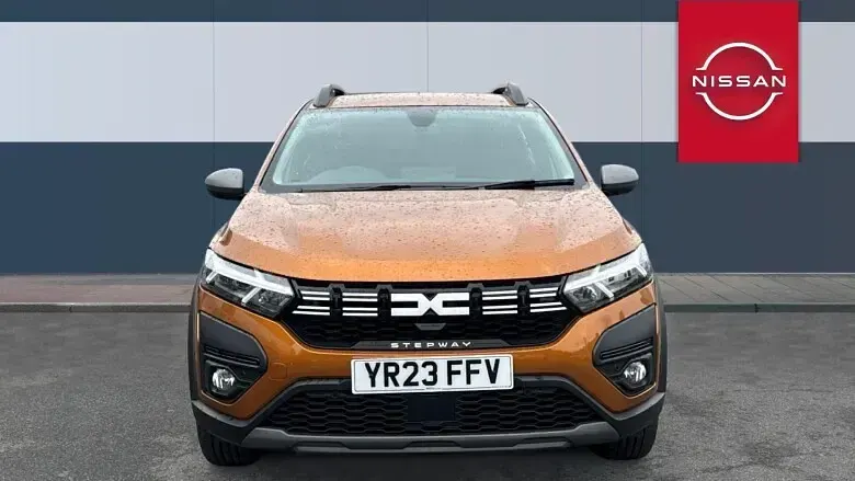 Used Dacia Sandero Journey 91 HP (66 kW) 2022 Orange Hatchback