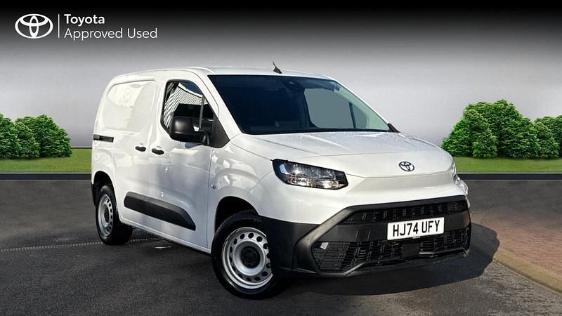 Icy white Used 2024 Toyota Proace City Active MPV | £14,733 (Fair price) - Image 1/4