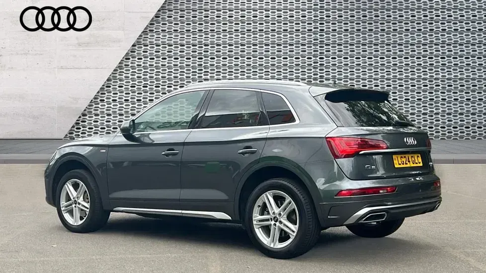 Used Audi Q5 S-Line 204 HP (150 kW) 2024 Grey SUV