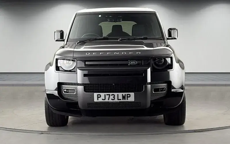 Used Land Rover Defender S 300 HP (220 kW) 2023 Carpathian grey SUV