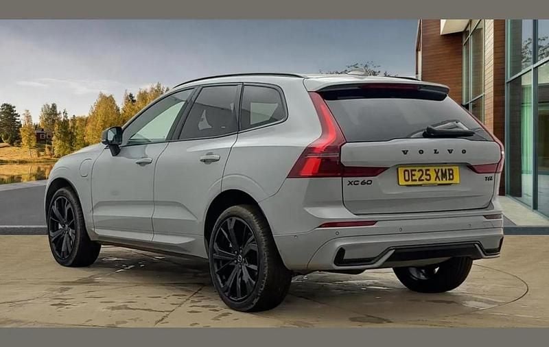 Used Volvo XC60 Plus 344 HP (253 kW) 2025 Grey SUV