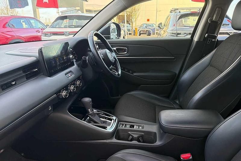 Used Honda HR-V Advance 131 HP (96 kW) 2022 Grey SUV