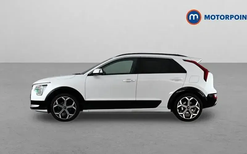 Used Kia Niro 141 HP (103 kW) 2022 White SUV