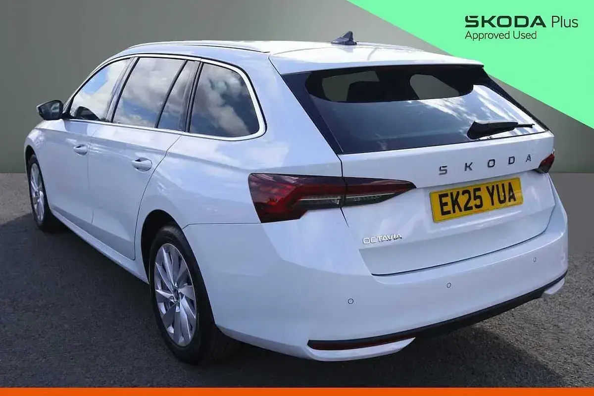Used Skoda Octavia SE L 147 HP (108 kW) 2025 Moon white metallic Estate
