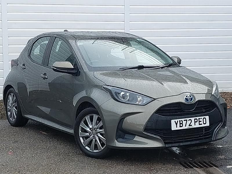 Used Toyota Yaris Hybrid 116 HP (85 kW) 2023 Bronze Hatchback