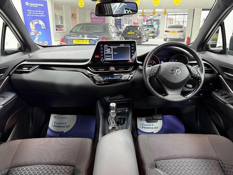 Used Toyota C-HR 122 HP (89 kW) 2022 Grey SUV