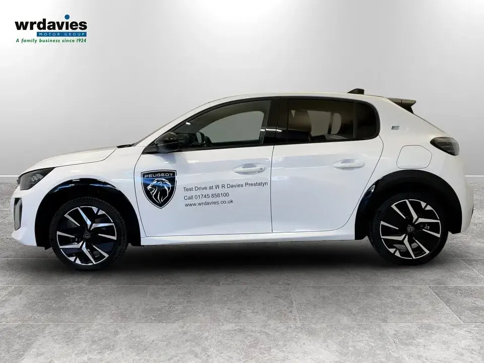 Used Peugeot e-208 GTi 114 kW (156 HP) 2025 White Hatchback