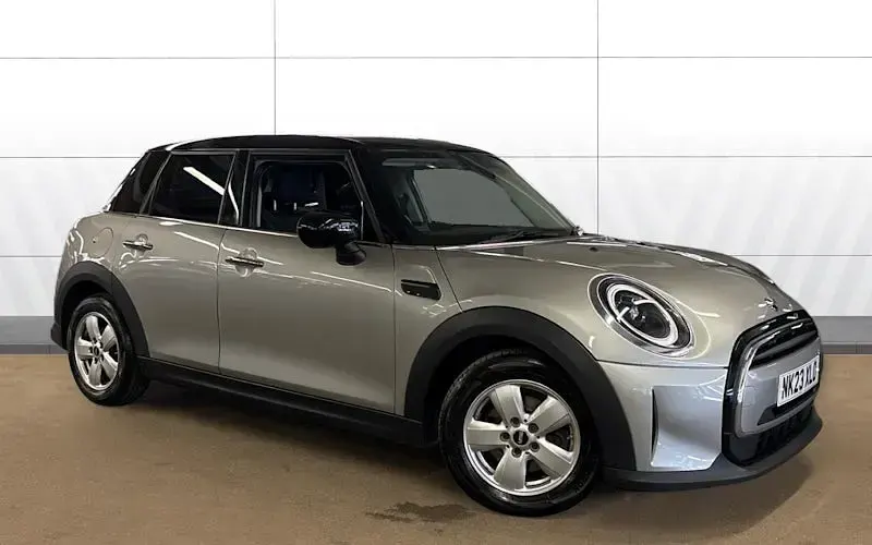 Used Mini Cooper Classic 136 HP (100 kW) 2022 Hatchback