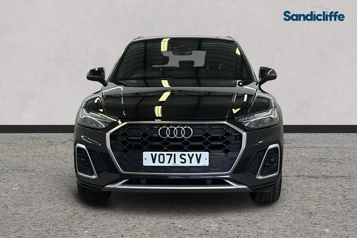 Używany Audi Q5 Business 2021 Czarny SUV
