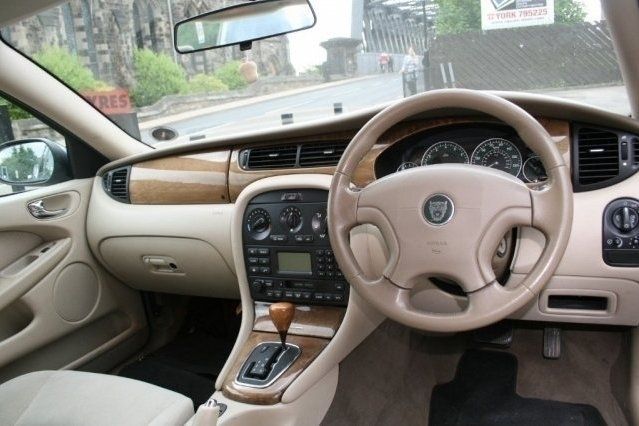Used Jaguar X-type 194 HP (142 kW) 2002 Sedan